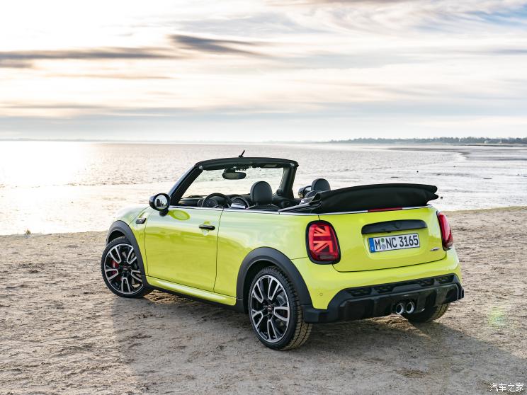 MINI JCW MINI JCW 2021款 JOHN COOPER WORKS Cabrio 歐洲版