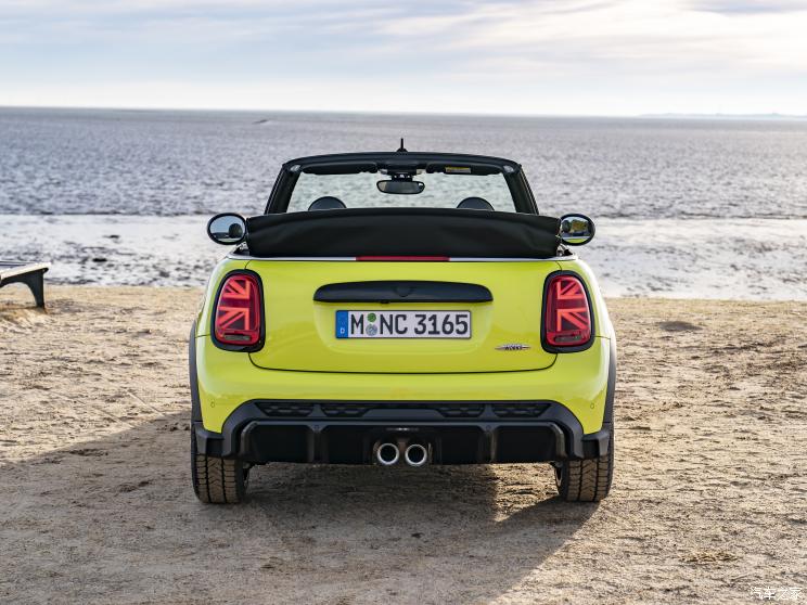 MINI JCW MINI JCW 2021款 JOHN COOPER WORKS Cabrio 歐洲版