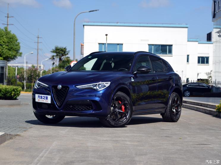 阿爾法?羅密歐 Stelvio 2019款 2.9T 510HP 四葉草版