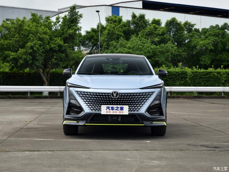 長(zhǎng)安汽車 長(zhǎng)安UNI-T 2021款 運(yùn)動(dòng)版