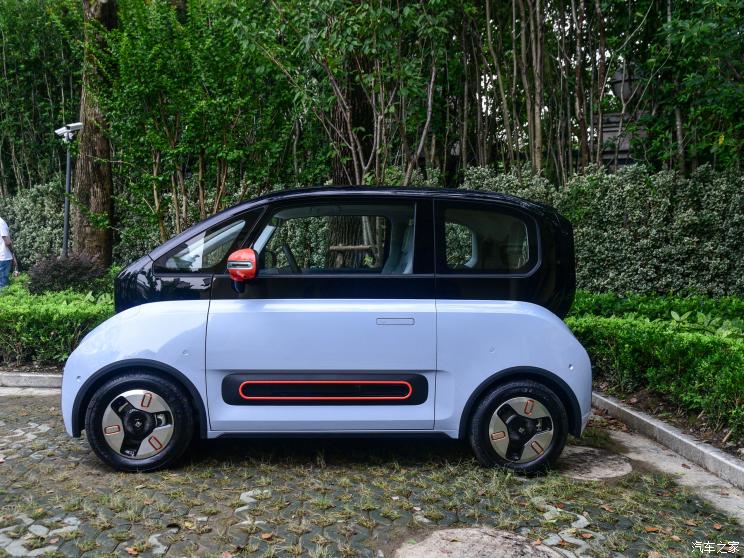 上汽通用五菱 寶駿KiWi EV 2021款 藝術家