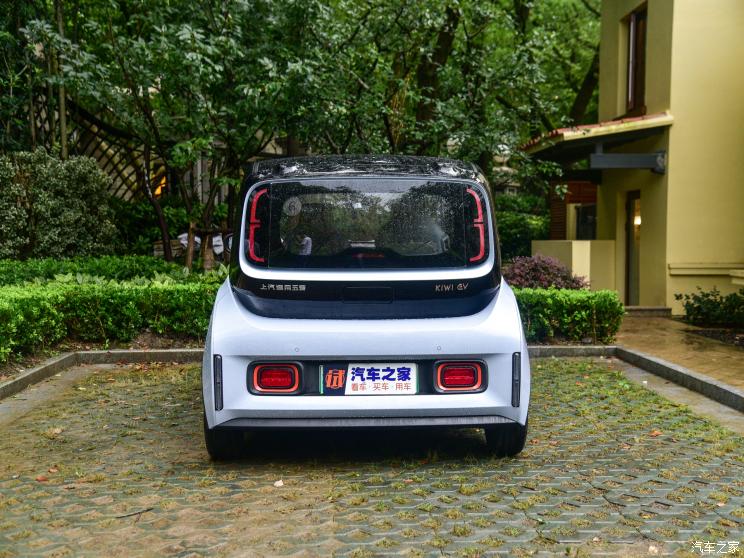 上汽通用五菱 寶駿KiWi EV 2021款 藝術家