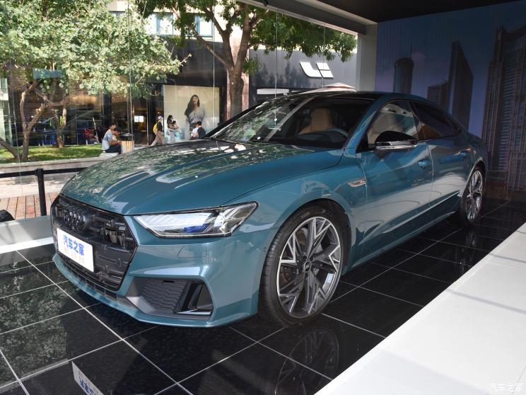 上汽奧迪 奧迪A7L 2021款 55 TFSI quattro 首發先行特別版