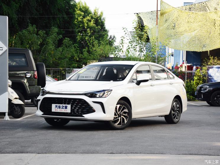 北京汽車 北京U5 PLUS 2021款 1.5L 手動豪華版