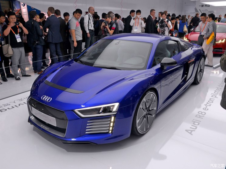 Audi Sport 奧迪R8 2016款 e-tron