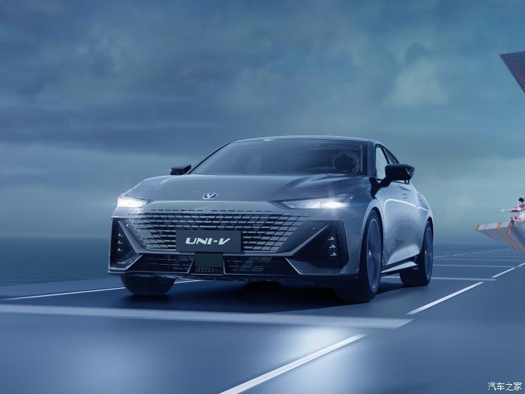 長(zhǎng)安汽車(chē) 長(zhǎng)安UNI-V 2021款 基本型