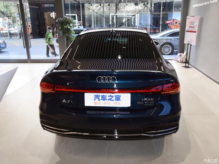 上汽奧迪 奧迪A7L 2022款 55 TFSI quattro S-line 境遠型流晶套裝