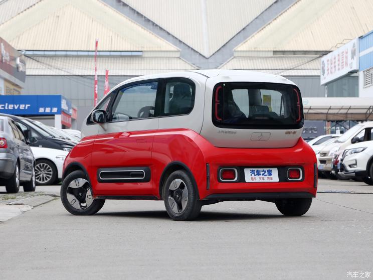 上汽通用五菱 寶駿KiWi EV 2021款 設計師