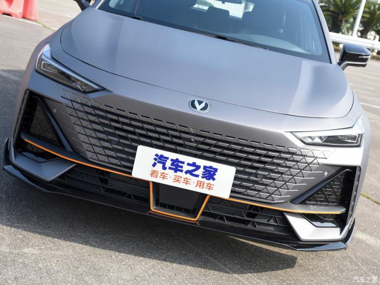 長安汽車 長安UNI-V 2022款 運動版