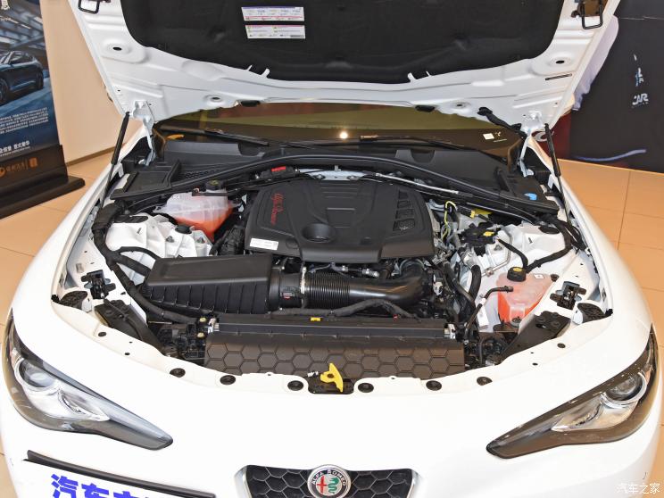 阿爾法?羅密歐 Giulia 2021款 2.0T 280HP 豪華運動版