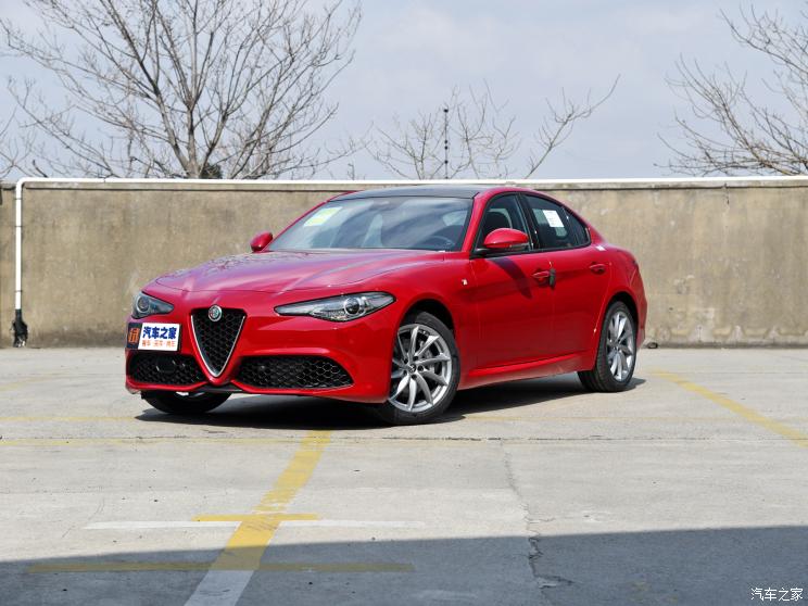 阿爾法?羅密歐 Giulia 2022款 2.0T 280HP Ti 駕控版