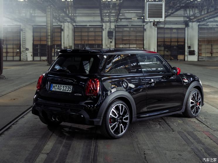 MINI JCW MINI JCW 2022款 JOHN COOPER WORKS Pat Moss Edition