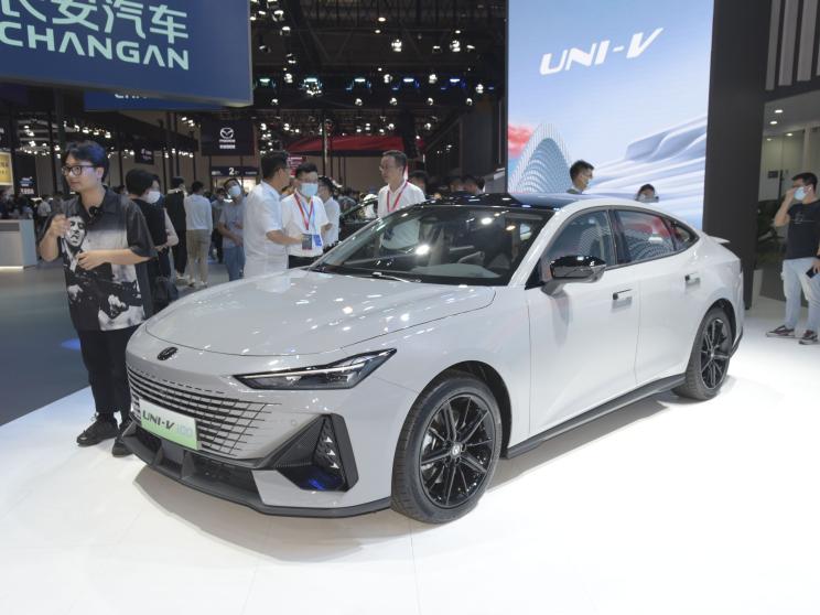 長安汽車 長安UNI-V新能源 2022款 藍(lán)鯨iDD 1.5T 基本型