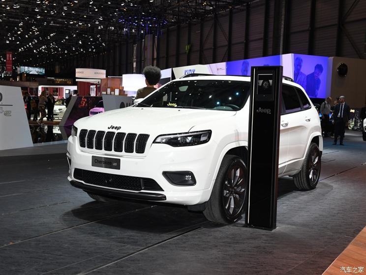 Jeep(進(jìn)口) 自由光(進(jìn)口) 2019款 S Special Edition