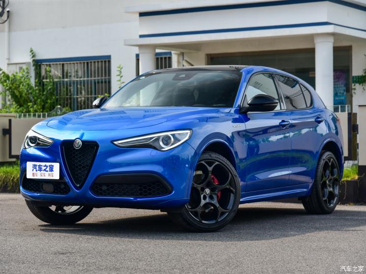 阿爾法?羅密歐 Stelvio 2022款 2.0T 280HP Veloce