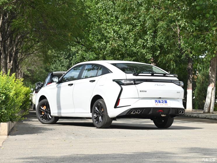 東風(fēng)乘用車 奕炫 2023款 馬赫版 1.5L 自動追影版