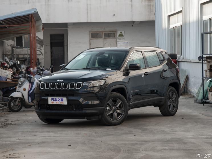 廣汽菲克Jeep 指南者 2021款 220T 自動舒適版