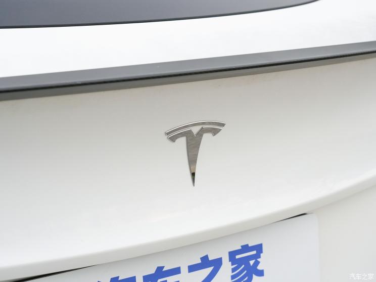 特斯拉中國(guó) Model Y 2022款 Performance高性能全輪驅(qū)動(dòng)版