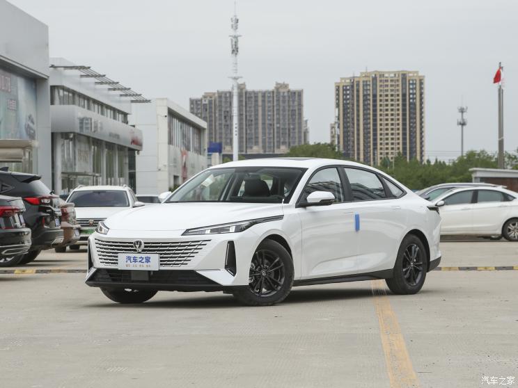 長(zhǎng)安汽車 逸達(dá) 2023款 藍(lán)鯨NE 1.5T GDI DCT尊享型