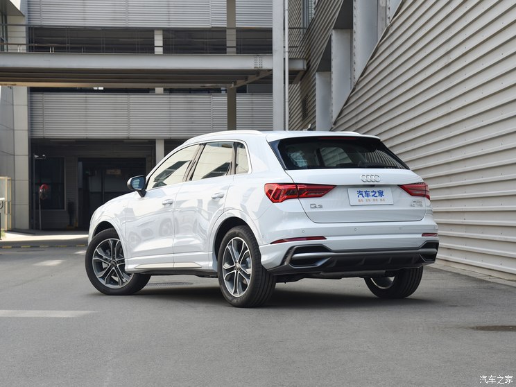 一汽奧迪 奧迪Q3 2023款 改款 40 TFSI 時尚動感型