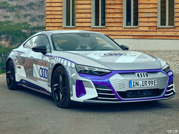 Audi Sport 奧迪RS e-tron GT 2023款 Ice Race