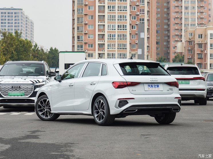 一汽奧迪 奧迪A3 2024款 Sportback 35 TFSI 進(jìn)取運(yùn)動型