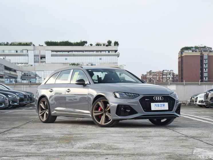 Audi Sport 奧迪RS 4 2023款  RS4 Avant 暗金版