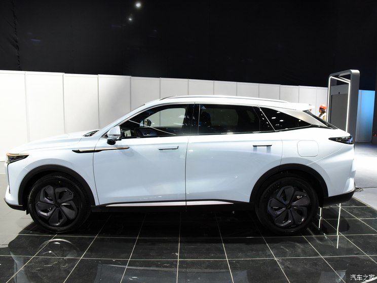 星途 星途瑤光新能源 2023款 PHEV 基本型