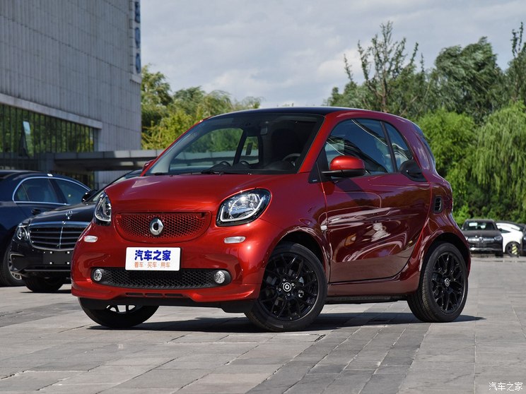 smart(進口) smart fortwo 2019款 0.9T 66千瓦紅色瞬間特別版 國VI