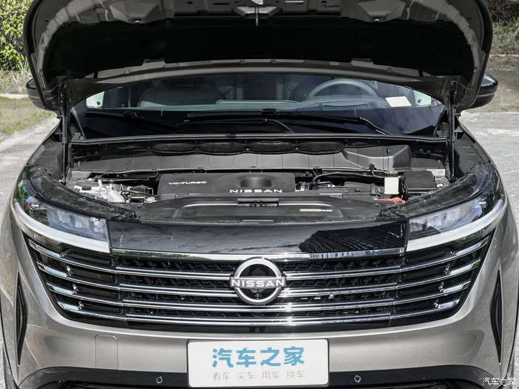 東風(fēng)日產(chǎn) 探陸 2024款 四驅(qū)基本型 6座