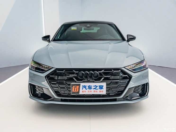 上汽奧迪 奧迪A7L 2024款 55 TFSI quattro RS 套件競速版