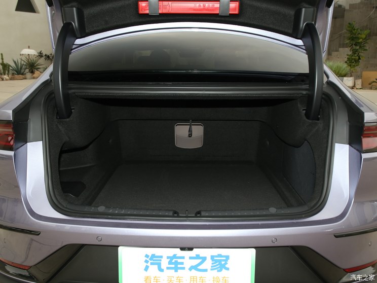 比亞迪 漢 2024款 EV 榮耀版 715KM前驅旗艦型