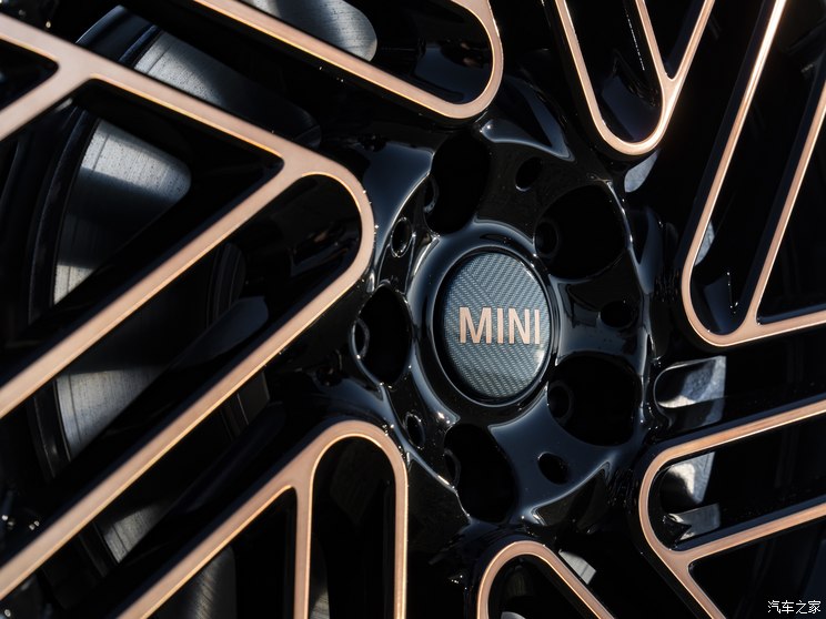 MINI MINI CLUBMAN 2023款 Final Edition 最后的紳士紀念版