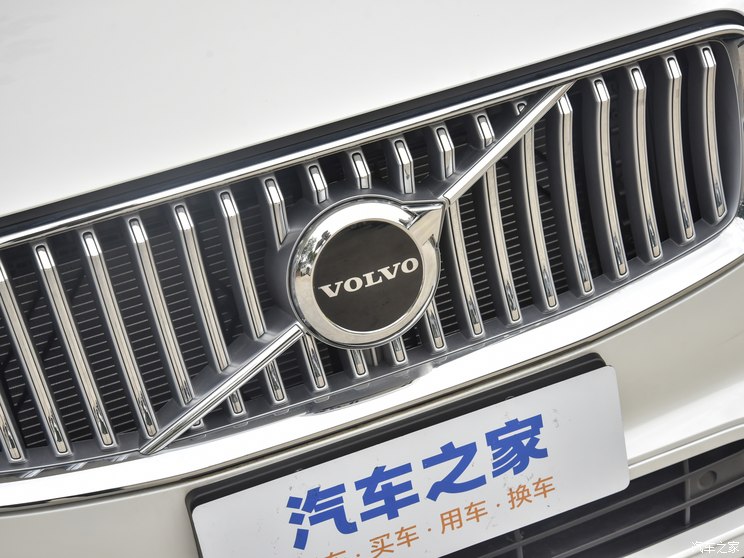 沃爾沃(進口) 沃爾沃XC90 2024款 B6 智逸豪華版 7座